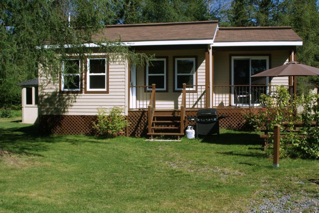 Emme Chalets Sainte-Lucie-de-Doncaster Room photo